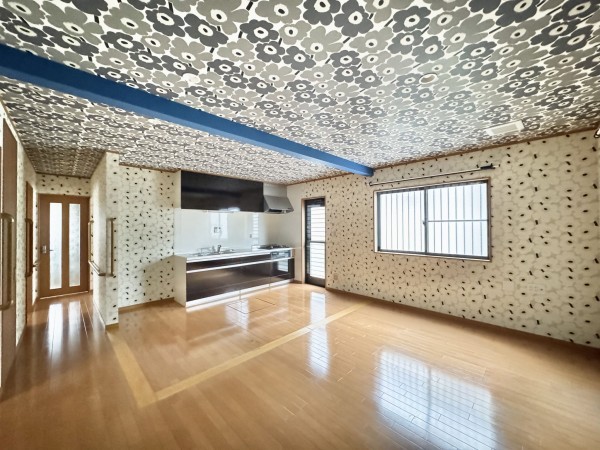 吉川市中央、中古一戸建ての画像です