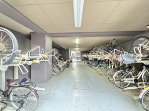 吉川市大字保、マンションの画像です