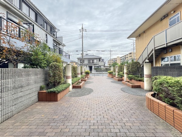 吉川市大字保、マンションの画像です