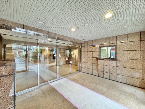 吉川市大字保、マンションの画像です