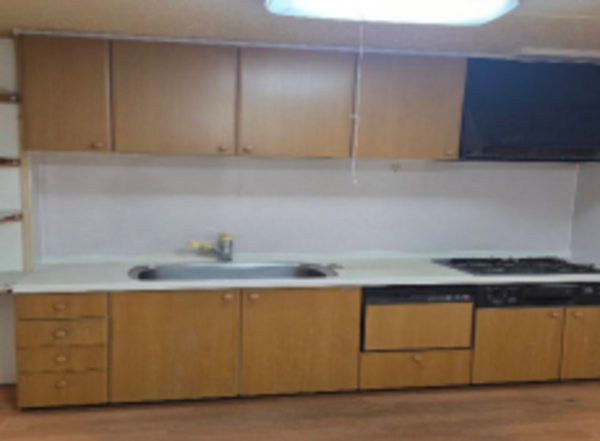 三郷市早稲田、マンションの画像です