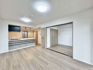 吉川市きよみ野、マンションの画像です