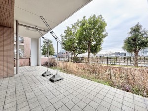 吉川市きよみ野、マンションの画像です