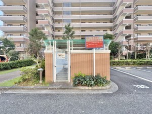 吉川市きよみ野、マンションの画像です