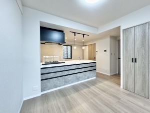 吉川市きよみ野、マンションの画像です