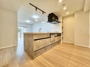 吉川市きよみ野、マンションの画像です