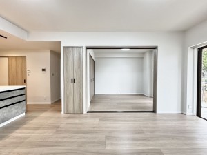 吉川市きよみ野、マンションの画像です