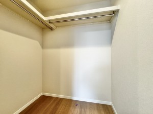 吉川市きよみ野、マンションの画像です