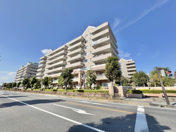 吉川市きよみ野、マンションの画像です