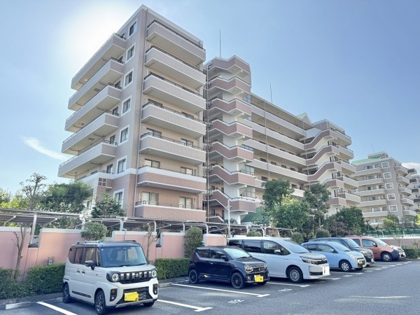 吉川市きよみ野、マンションの画像です