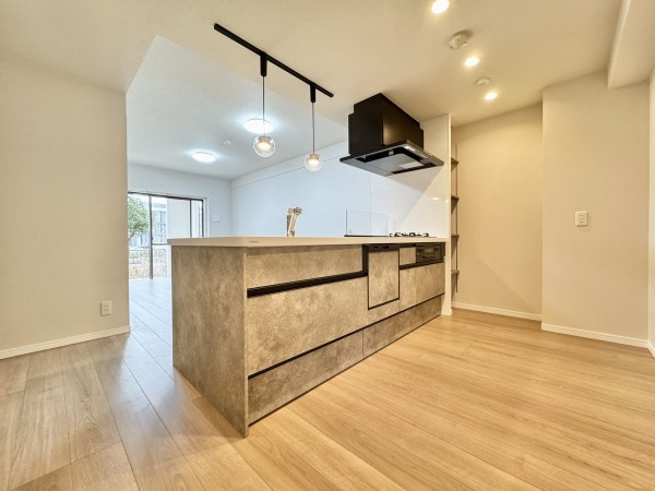 吉川市きよみ野、マンションの画像です