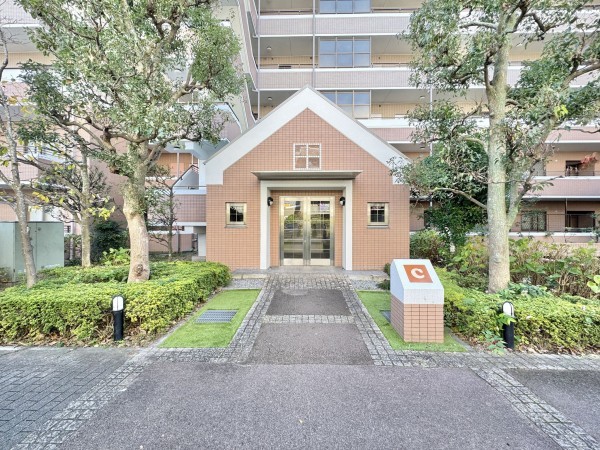 吉川市きよみ野、マンションの画像です