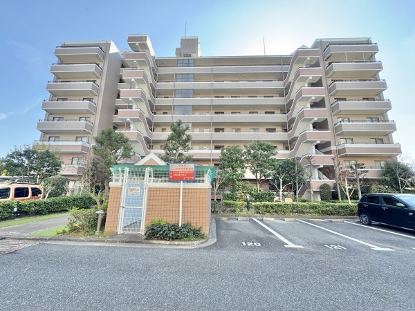 吉川市きよみ野、マンションの画像です