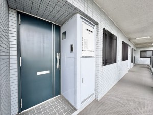 三郷市早稲田、マンションの画像です