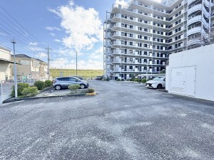三郷市早稲田、マンションの画像です