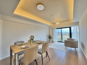 三郷市早稲田、マンションの画像です