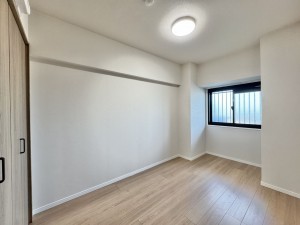 三郷市早稲田、マンションの画像です