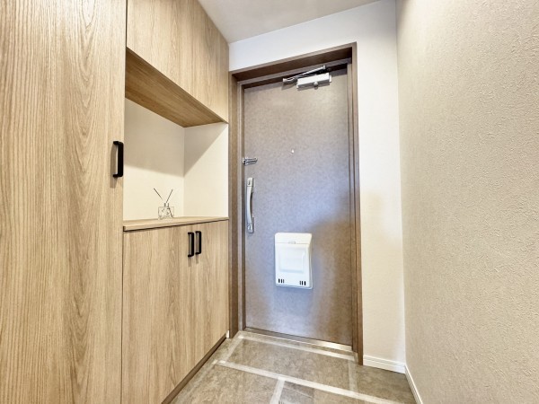 三郷市早稲田、マンションの画像です