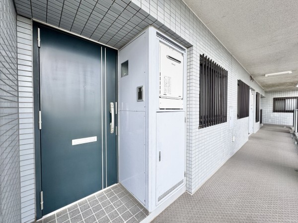 三郷市早稲田、マンションの画像です