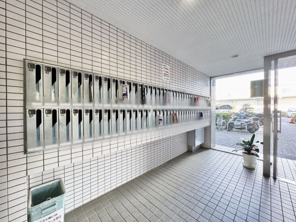 三郷市早稲田、マンションの画像です