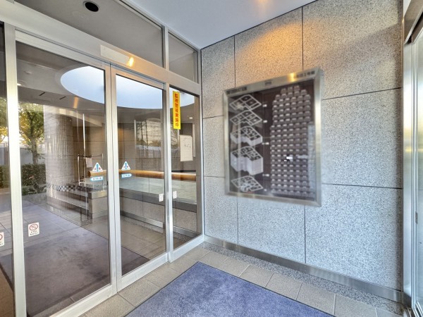 三郷市さつき平、マンションの画像です