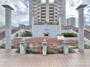 吉川市栄町、マンションの画像です