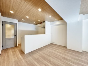 吉川市栄町、マンションの画像です