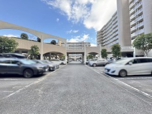 吉川市栄町、マンションの画像です