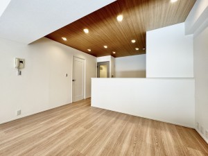 吉川市栄町、マンションの画像です