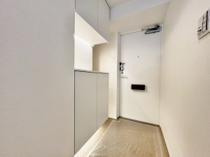 吉川市栄町、マンションの画像です