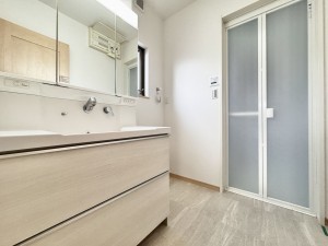 吉川市美南、中古一戸建ての画像です