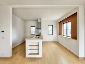 吉川市美南、中古一戸建ての画像です