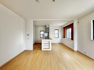 吉川市美南、中古一戸建ての画像です