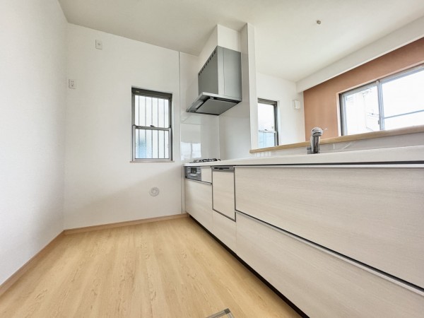 吉川市美南、中古一戸建ての画像です