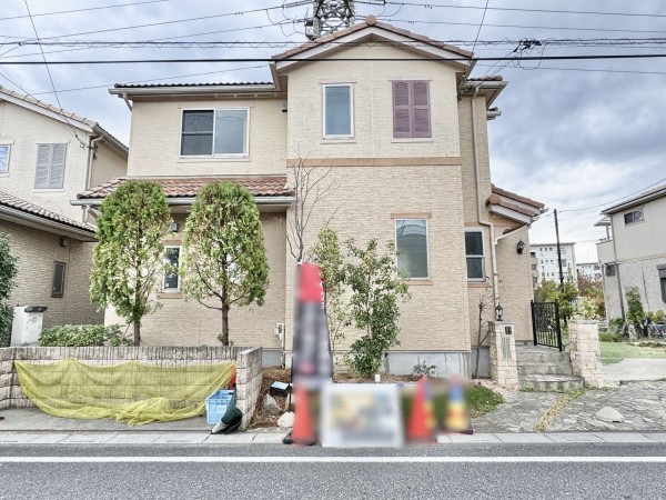 吉川市美南、中古一戸建ての画像です