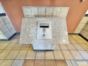 三郷市東町、マンションの画像です