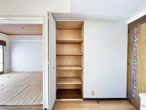 三郷市高州、マンションの画像です