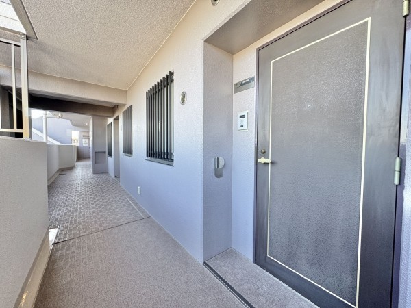 三郷市高州、マンションの画像です