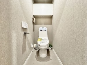 三郷市早稲田、マンションの画像です