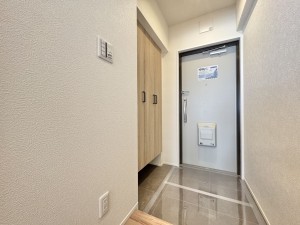 三郷市早稲田、マンションの画像です