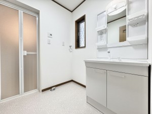 吉川市大字川藤、中古一戸建ての画像です