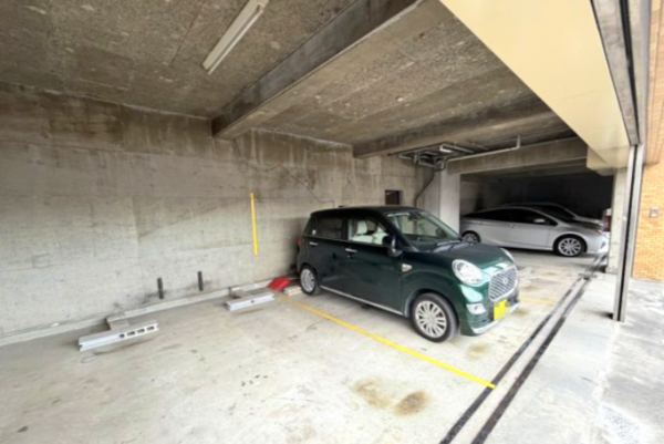 三郷市早稲田、マンションの画像です