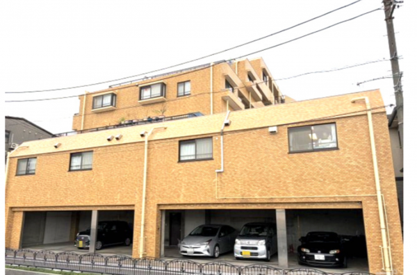 三郷市早稲田、マンションの画像です