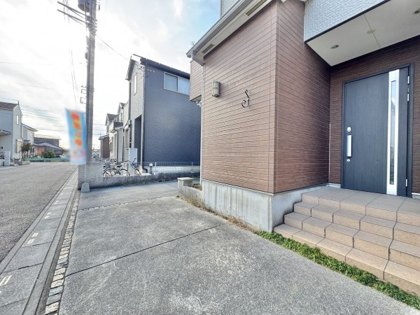 三郷市彦野、中古一戸建ての画像です