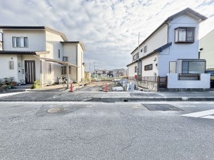 吉川市中曽根、新築一戸建ての画像です