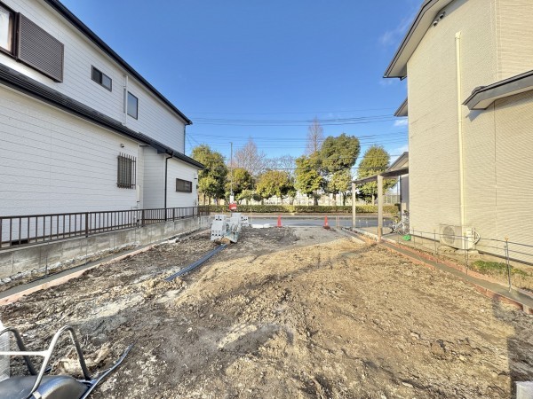 吉川市中曽根、新築一戸建ての画像です