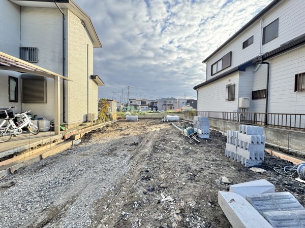 吉川市中曽根、新築一戸建ての画像です