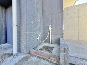 三郷市三郷、マンションの画像です