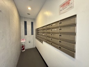 三郷市三郷、マンションの画像です