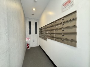 三郷市三郷、マンションの画像です